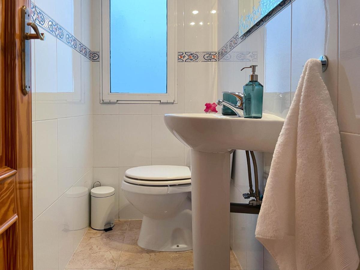 Amplio Apartamento En Pleno Corazon De Alicante Eksteriør billede