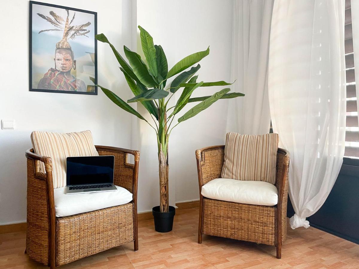 Amplio Apartamento En Pleno Corazon De Alicante Eksteriør billede