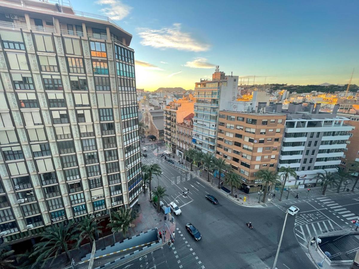 Amplio Apartamento En Pleno Corazon De Alicante Eksteriør billede