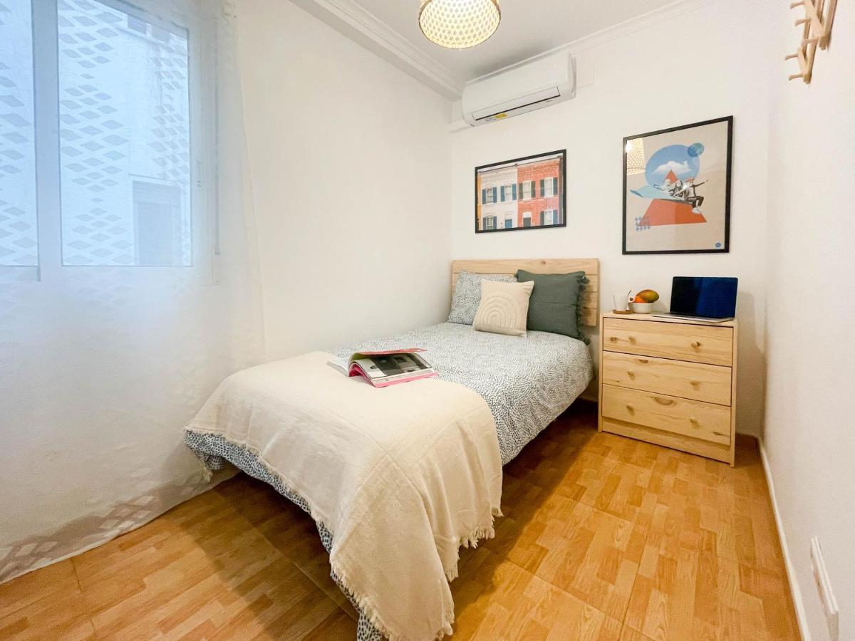 Amplio Apartamento En Pleno Corazon De Alicante Eksteriør billede