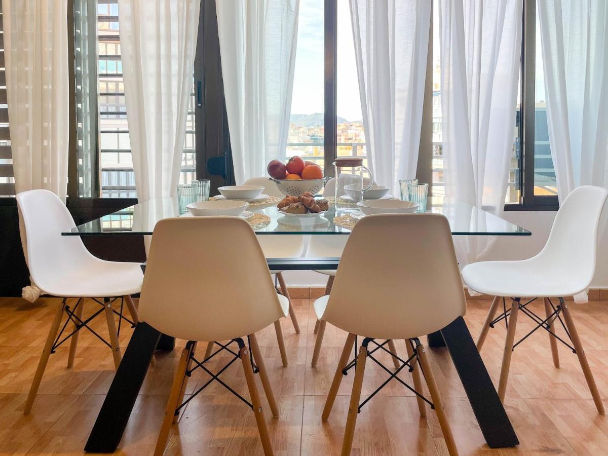 Amplio Apartamento En Pleno Corazon De Alicante Eksteriør billede