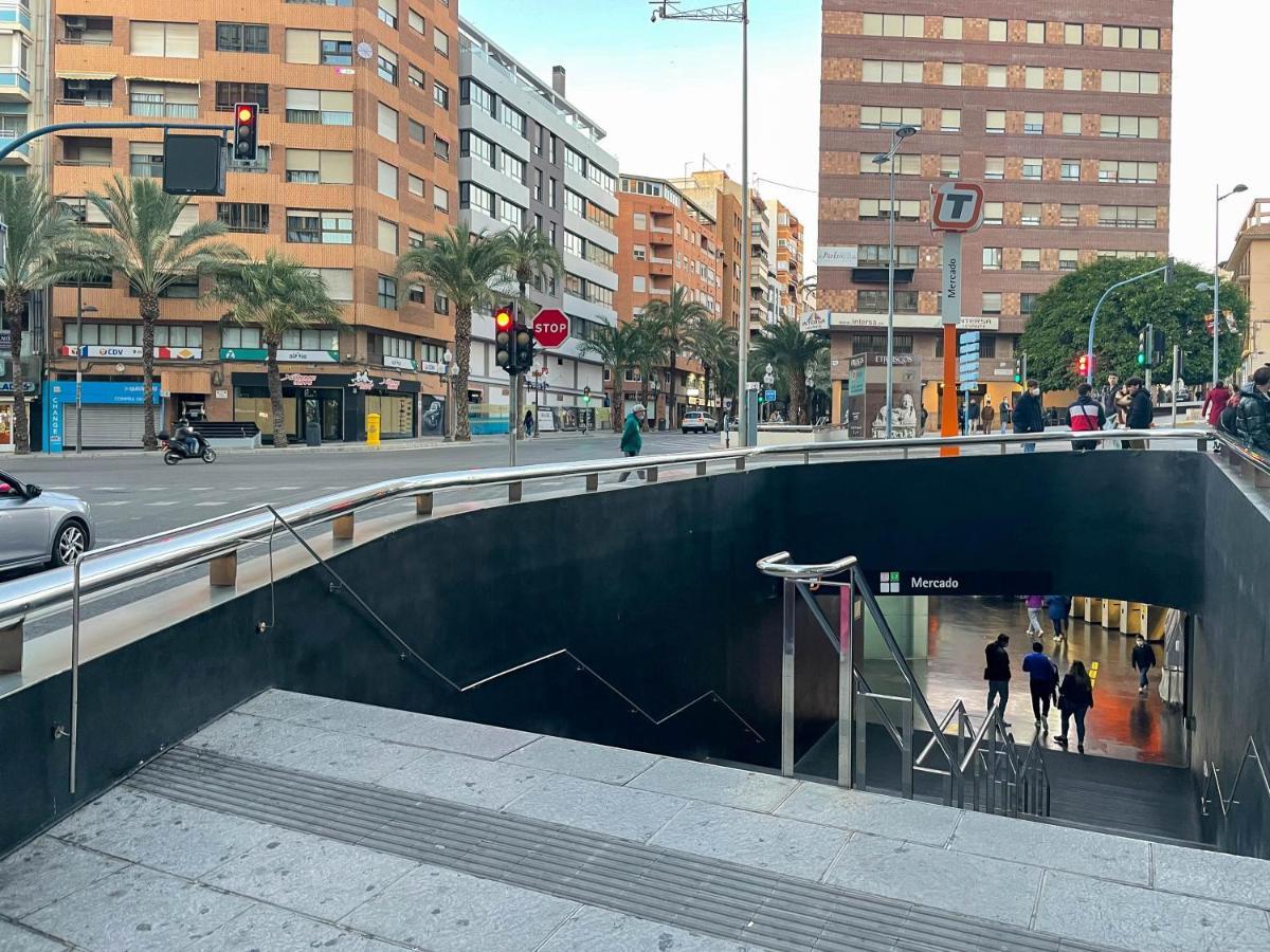 Amplio Apartamento En Pleno Corazon De Alicante Eksteriør billede